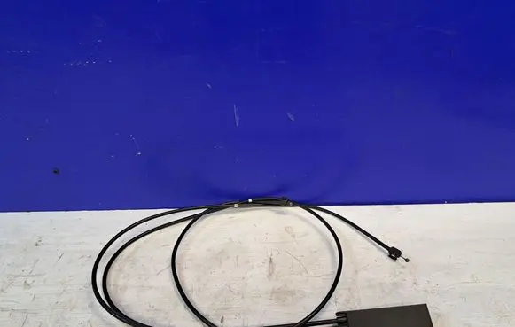 Engine bonnet/hood lock release cable