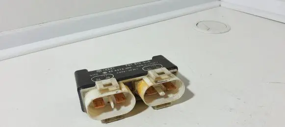 Volkswagen Transporter - Caravelle T4 Coolant fan relay 701919506 899978000