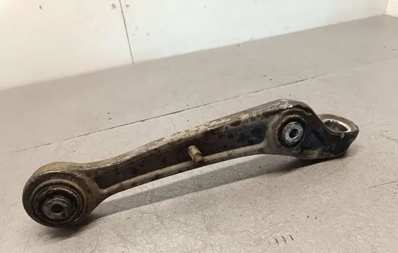 Front lower control arm/wishbone