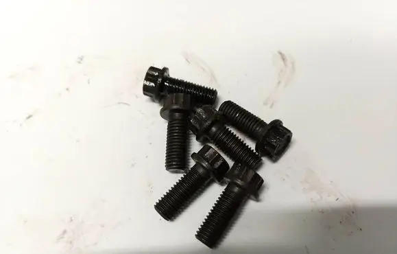 Volkswagen Polo III 6N 6N2 6NF Nuts/bolts 