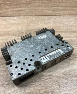Volkswagen Sharan Aerial antenna amplifier 94GP18B849A 94AP18T806AA