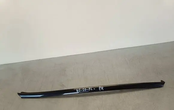 Volvo XC60 Windshield trim 