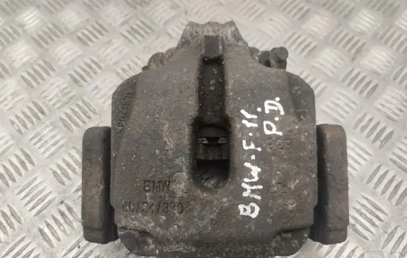 BMW 5 F10 F11 Front brake caliper 6024330