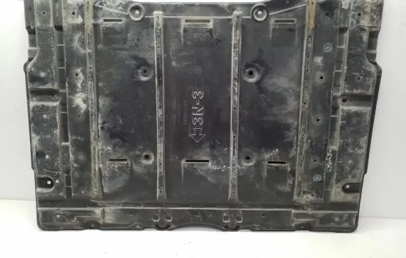Nissan Leaf I (ZE0) Trunk boot underbody cover/under tray 748N23NF0A
