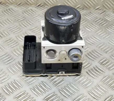Porsche Cayenne (9Y0 9Y3) ABS Pump 7P0907379T 7P0614517T