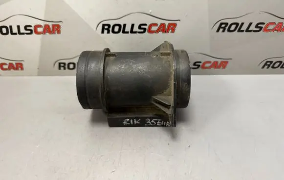 Volkswagen PASSAT B4 Mass air flow meter 074906461