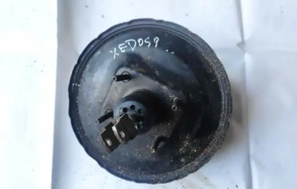 Mazda Xedos 9 Brake booster 85404308 854-04308