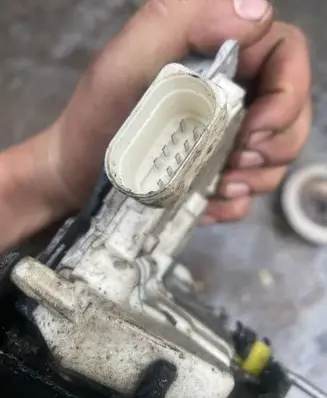Audi A6 S6 C6 4F Front door lock 