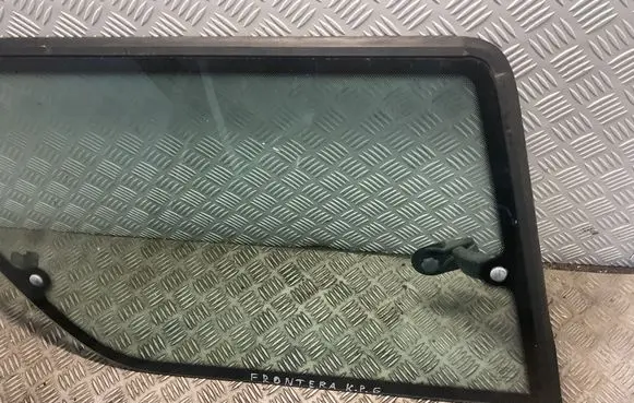 Opel Frontera A Rear side window