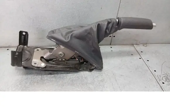Opel Meriva A Hand brake release handle 