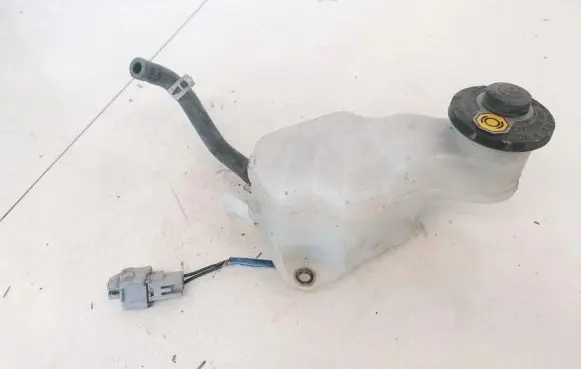 Toyota Avensis Verso Brake fluid reservoir 13231140260