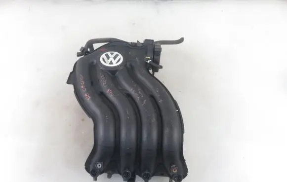 Volkswagen Touran I Intake manifold 06G133203