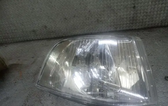 Front indicator light