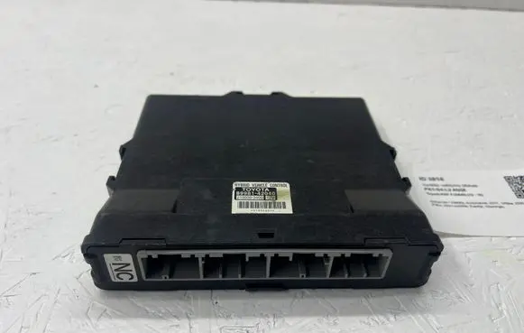 Toyota RAV 4 (XA40) Engine control unit/module 8998142040