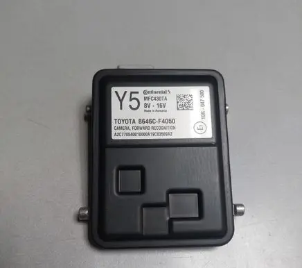 Toyota C-HR I Windshield/windscreen camera 8646CF4050 MFC430TA 10R047500