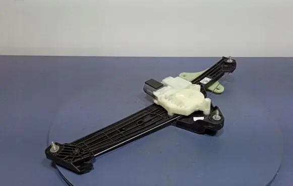 Renault Clio V Front door window regulator with motor 807201776R