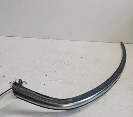 Windshield trim