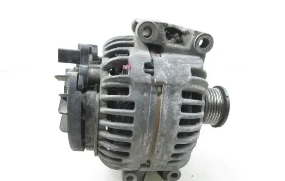 Mercedes-Benz Vito Viano W639 Generator/alternator 0124625006 0131541002