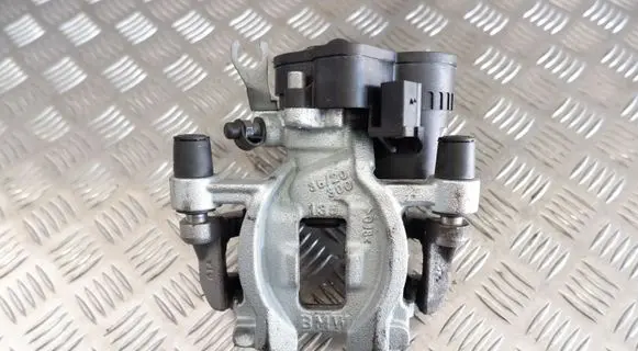 BMW X1 F48 F49 Rear brake caliper 6883027