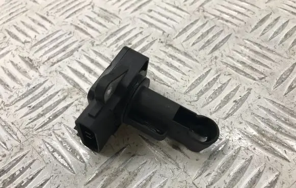 Toyota Avensis T250 Mass air flow meter MB1974003070 222040N010 070103