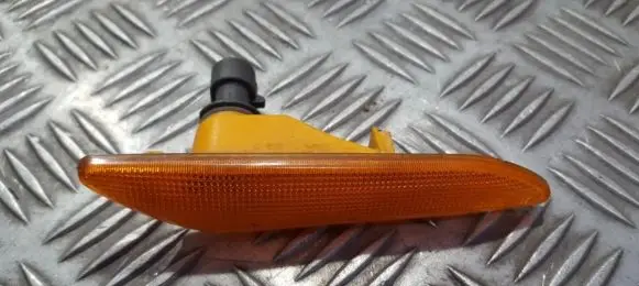 Alfa Romeo 156 Front fender indicator light