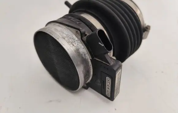 Chevrolet Corvette C6 Mass air flow meter 25168491
