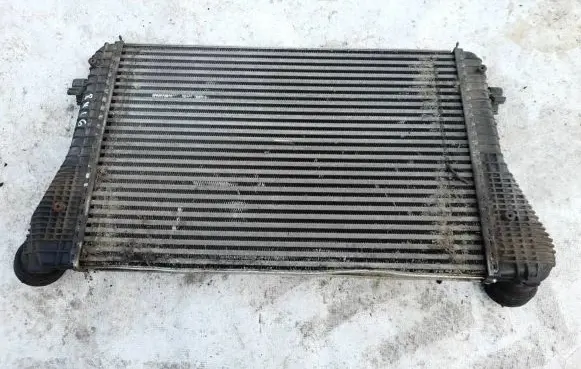 Volkswagen Touran I Intercooler radiator 1k0145803a
