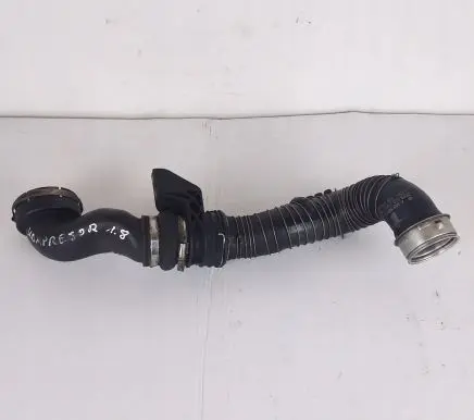 Mercedes-Benz C W203 Intercooler hose/pipe A2035282682 A2710902037