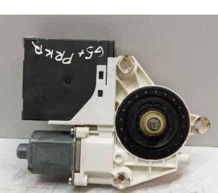 Volkswagen Golf V Front door window regulator motor 1K0959793C 5M1837401 1K0959701E