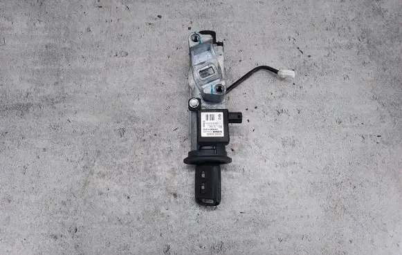 Nissan Note (E11) Ignition lock 28590AX600