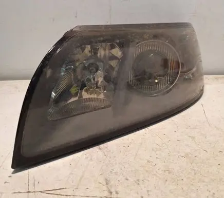 Volvo V50 Headlight/headlamp 30698885 0301198203