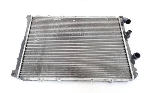 Renault Scenic I Coolant radiator 7700838133