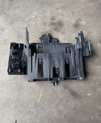 BMW 5 G60 G61 Air filter cleaner box bracket assembly 9454034
