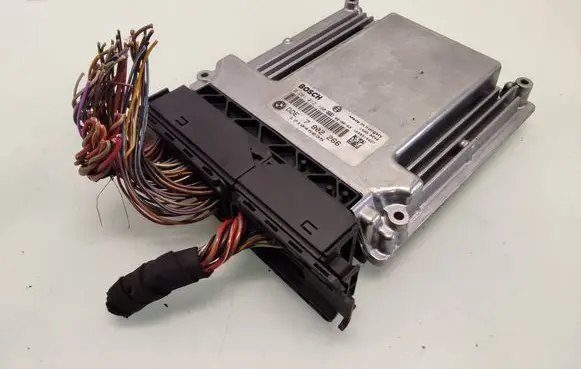 BMW 5 E60 E61 Engine control unit/module 0281012190 7802266 171045635