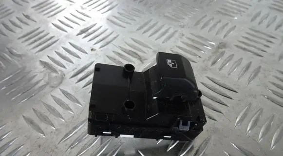 KIA Xceed Electric window control switch 93575-J7000