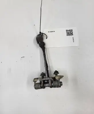Dacia Logan I Rear door check strap stopper
