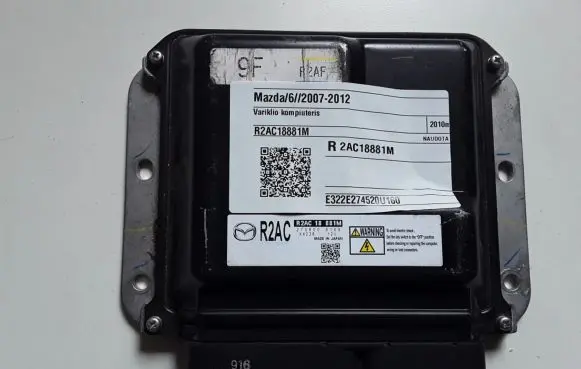 Mazda 6 Engine control unit/module R2AC18881M