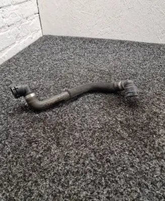 Mercedes-Benz GLC X253 C253 Engine coolant pipe/hose A2135017400
