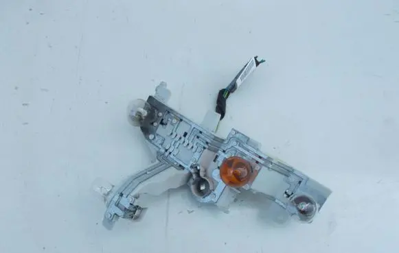 BMW 1 E81 E87 Tail light bulb cover holder 7164963 1340510E 63217164963