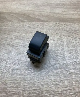 Toyota Corolla Verso AR10 Electric window control switch 848100F010 37181A2020