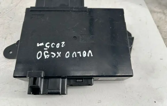 Volvo XC90 Seat control module 30739042