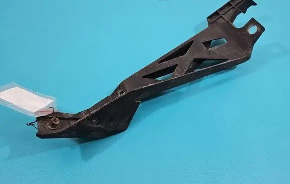 Chrysler Voyager Front bumper mounting bracket 68023331AA IMPRK1439839