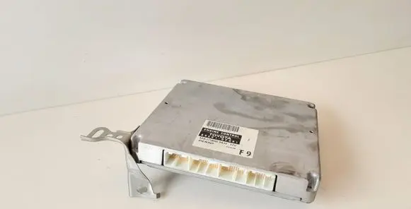 Toyota Corolla Verso AR10 Engine control unit/module 896610F091 MB1758009430