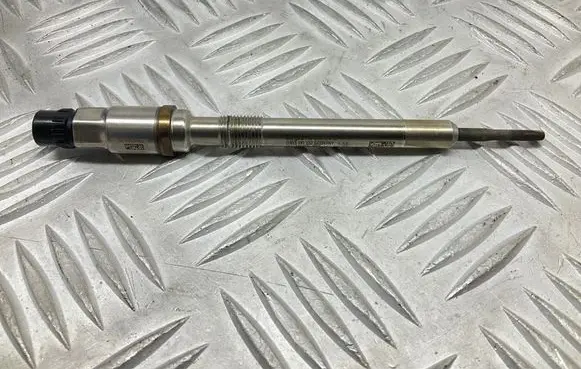 Audi A4 S4 B9 Glow plug 03L905061G
