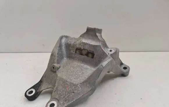 Audi Q7 4M Engine mounting bracket 8W0199308H