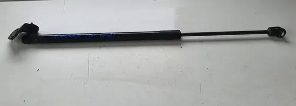 Ford Focus Tailgate/trunk strut/damper
