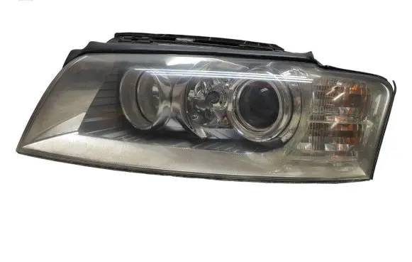 Audi A8 S8 D3 4E Headlight/headlamp