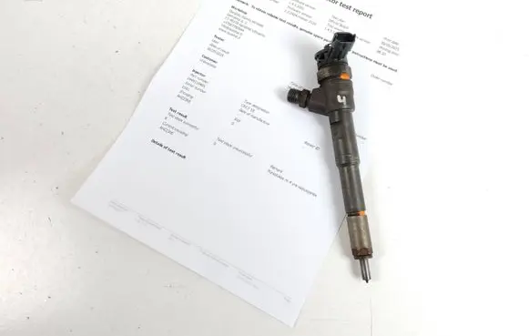 Mercedes-Benz Citan W415 Fuel injector H8201108033 0445110485