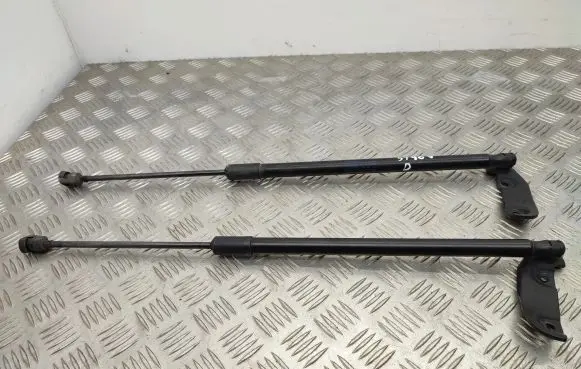 Volkswagen PASSAT B8 Tailgate/trunk strut/damper 3G9827550B