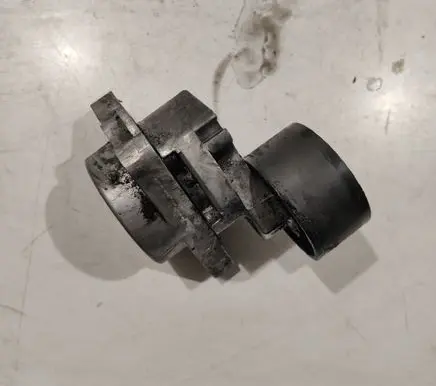 Renault Vel Satis Alternator belt tensioner 